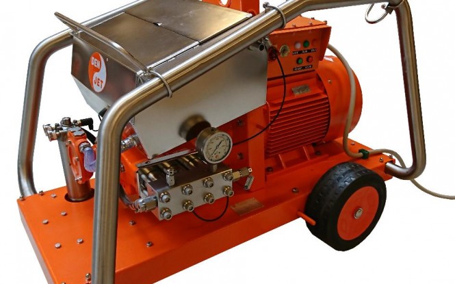 واترجت الکتریکی برقی 2000 بار جهت رسوب زدایی و شستشوی صنعتی مدل CE-40 ساخت دن جت دانمارک