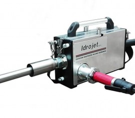 ریجید لنس ماشین سه گانه جهت رسوب زدایی داخلی مبدل با فشار 6.3 بار مدل IDROBOX-X3 ساخت ایدروجت ایتالیا