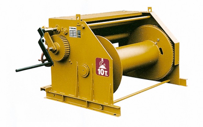 وینچ دستی کشنده عمودی با ظرفیت 10000 کیلوگرم مدل 659 winch ساخت هوچز فرانسه